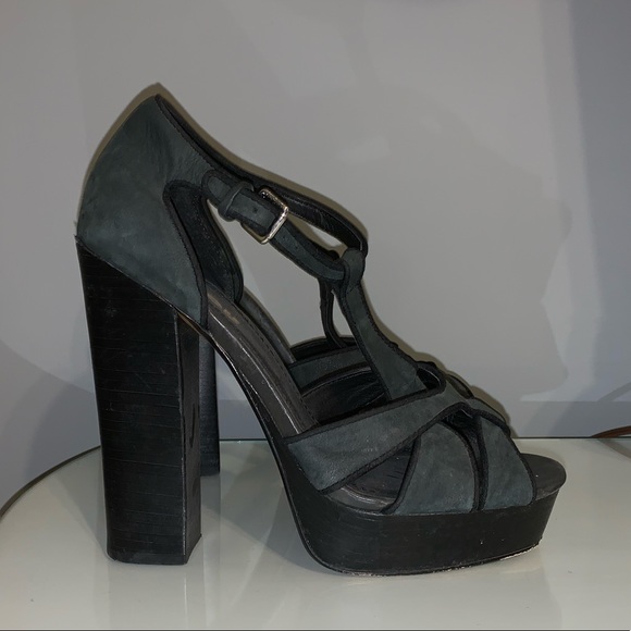 Black Chunky Heels - Picture 1 of 5